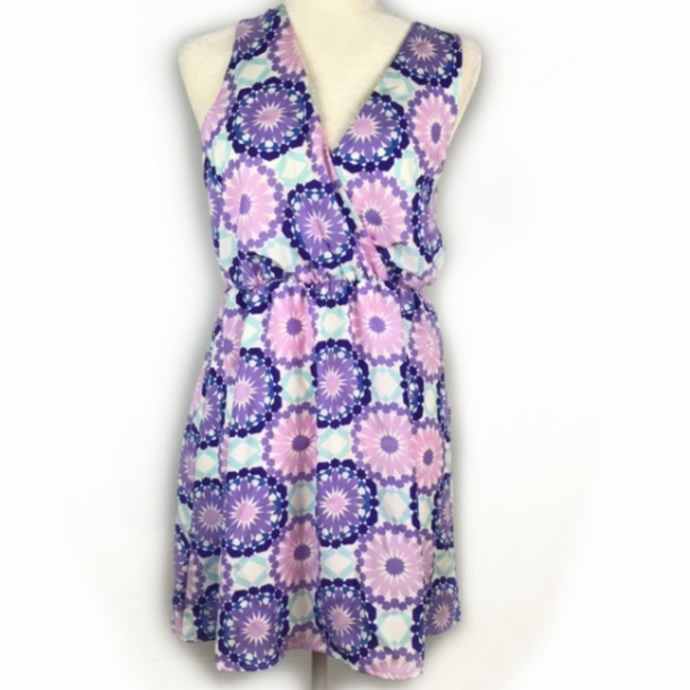 White & Purple Geometric Pattern Sleeveless Dress